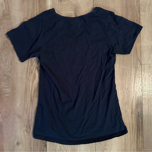 Company Lifestyle Genuine Merchandise Detroit Tigers V-neck Short Sleeve T-shirt - Picture 3 of 3